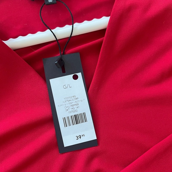 Red bodysuit - Picture 2 of 3